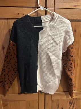 Colorblock V-Neck Sweater with Leopard Print Sleeves - Black, Cream & Brown